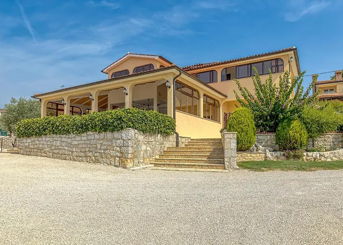 Cottage Nilda I